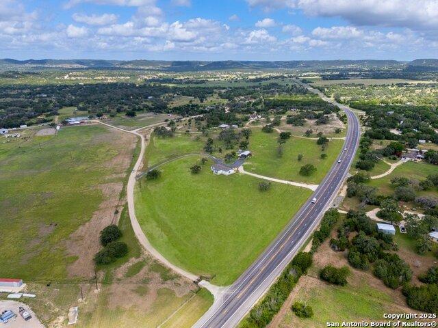 House for sale in Bandera