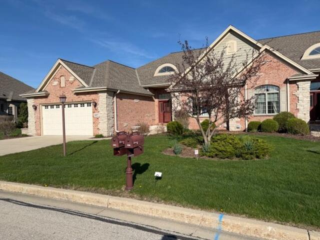 Condo for sale in Franklin, Wisconsin