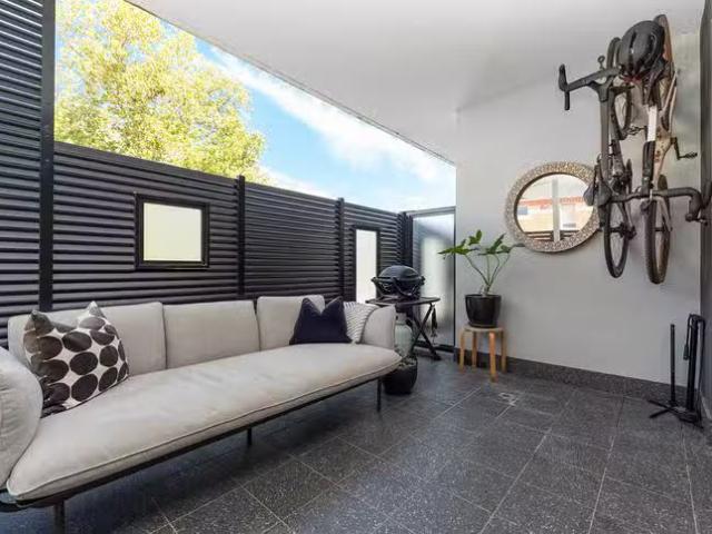 Apartment for rent in Maylands, Western Australia