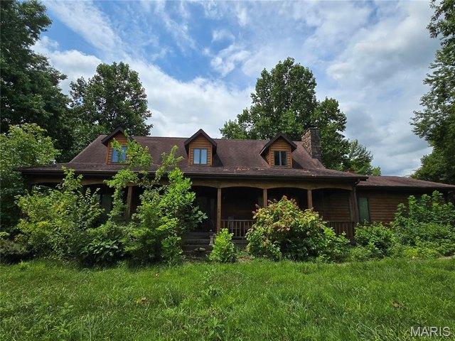 House for sale in Jackson, Missouri