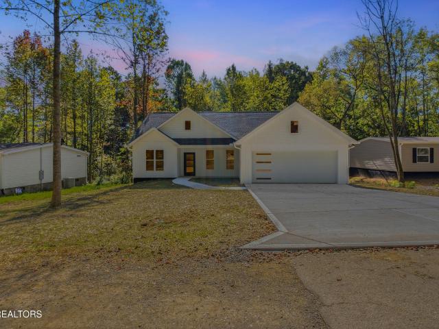 House for sale in Kelley Town, Oliver Springs