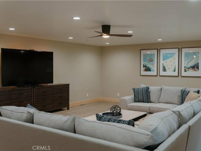 House for sale in Sugarloaf, California