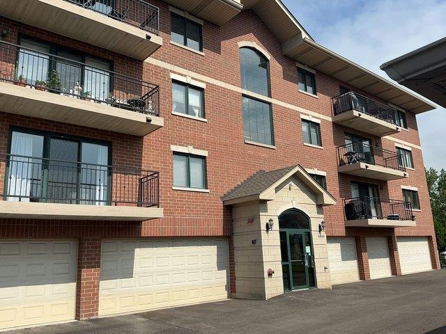 Condo for sale in Oak Forest, Illinois