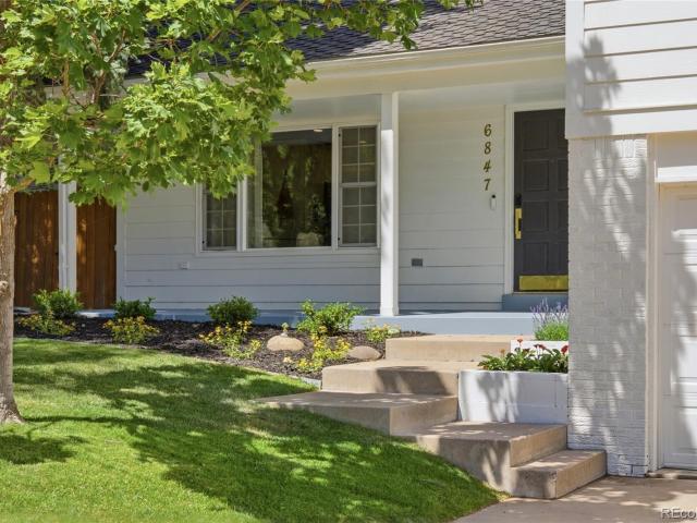 House for sale in Arapahoe, Colorado