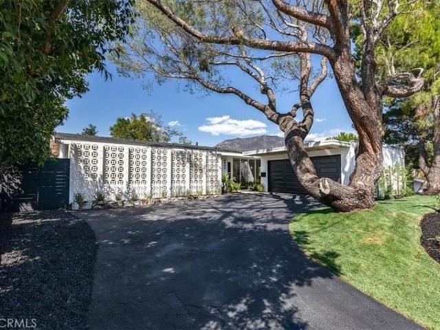 House for sale in Canoga Park, California
