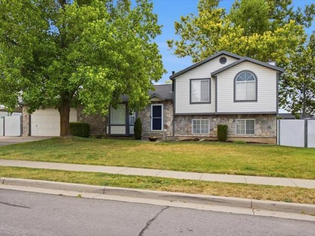 House for sale in Kaysville, Utah