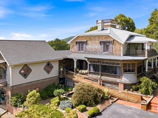 House for sale in Mount Airy, Georgia