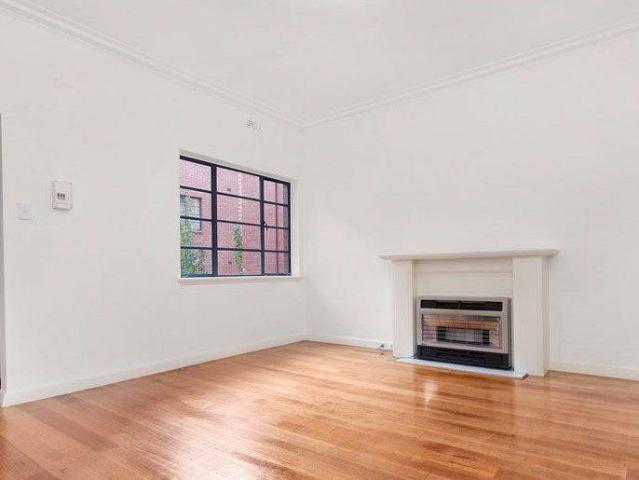 Apartment for rent in East Melbourne, Melbourne