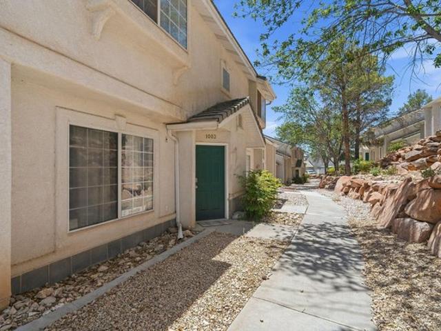 Townhouse for sale in Washington, Washington County