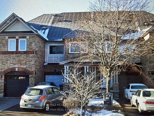 Townhouse for sale in Woburn, Ontario