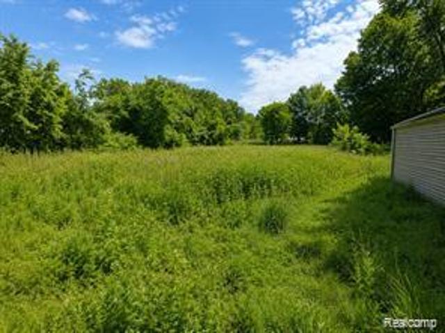Commercial for sale in Romulus, Michigan