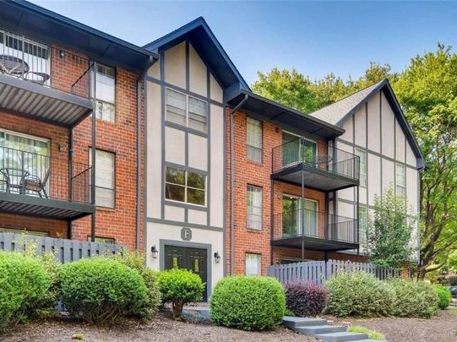 Condo for sale in Sandy Springs, Georgia
