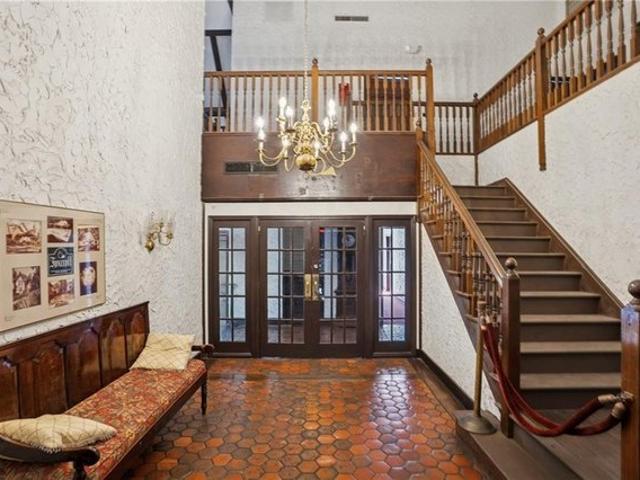 Condo for sale in Sandy Springs, Fulton County