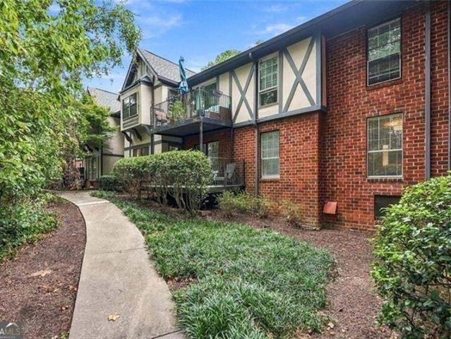 Condo for sale in Sandy Springs, Fulton County