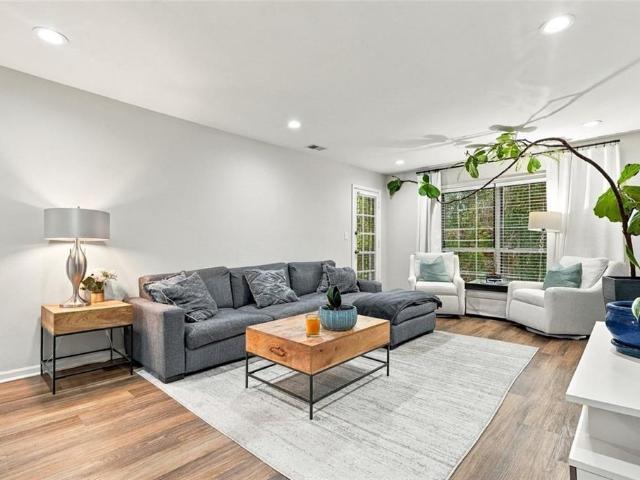 Condo for sale in Sandy Springs, Fulton County