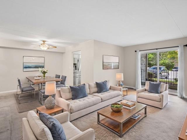 Condo for sale in Oak Forest, Illinois