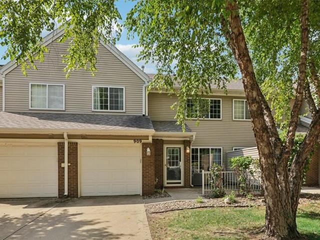 Townhouse for sale in West Des Moines, Iowa