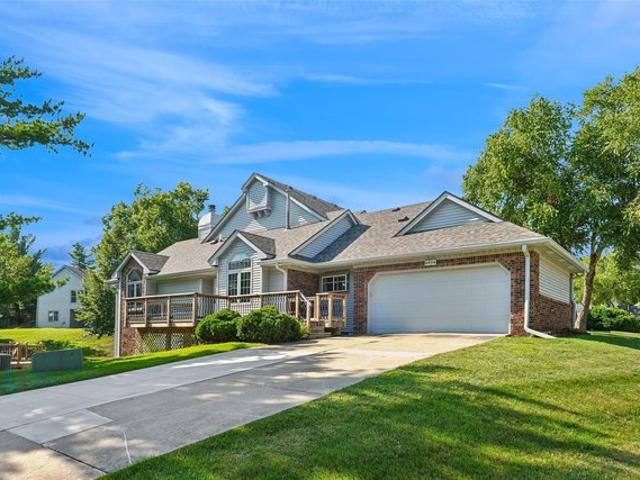Townhouse for sale in Urbandale, Iowa