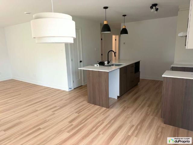 Apartment for rent in Sainte-Anne-des-Plaines, Laurentides