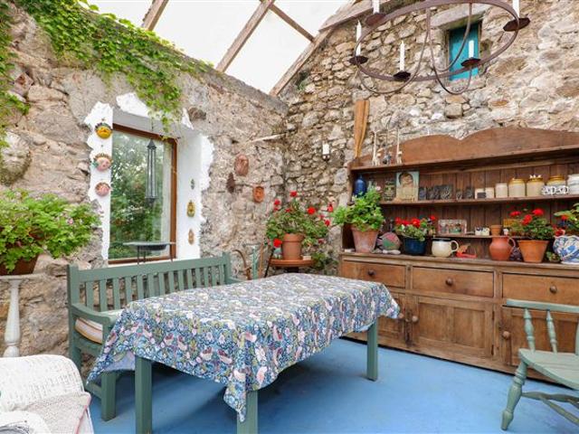 Detached House for sale in Gaillimh, Connacht