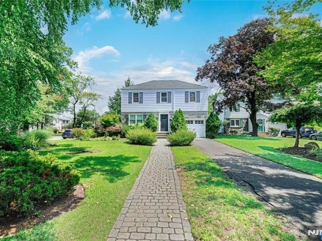 House for sale in Glen Rock, New Jersey