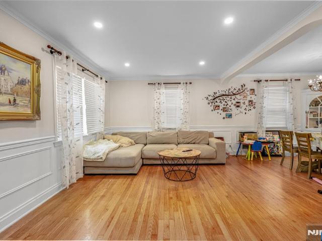 House for sale in Glen Rock, New Jersey
