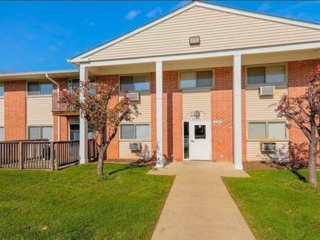 Condo for sale in Glendale Heights, Illinois