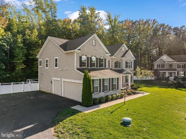 House for sale in Larkington, Edgewater
