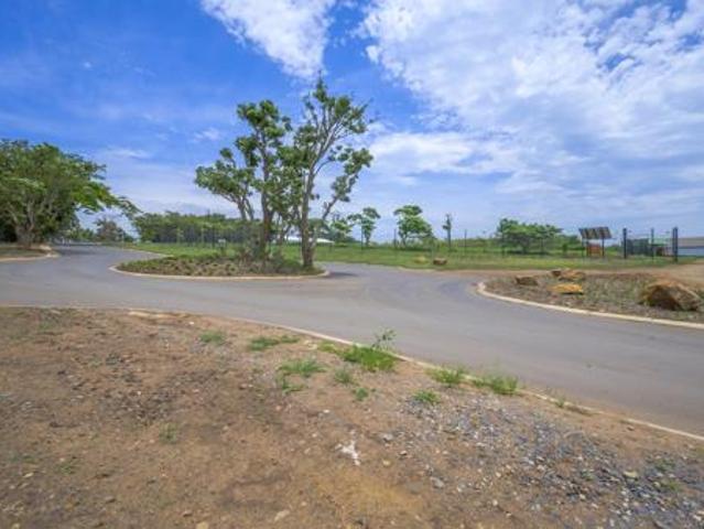 Land for sale in Princess Grant, Kwazulu-natal