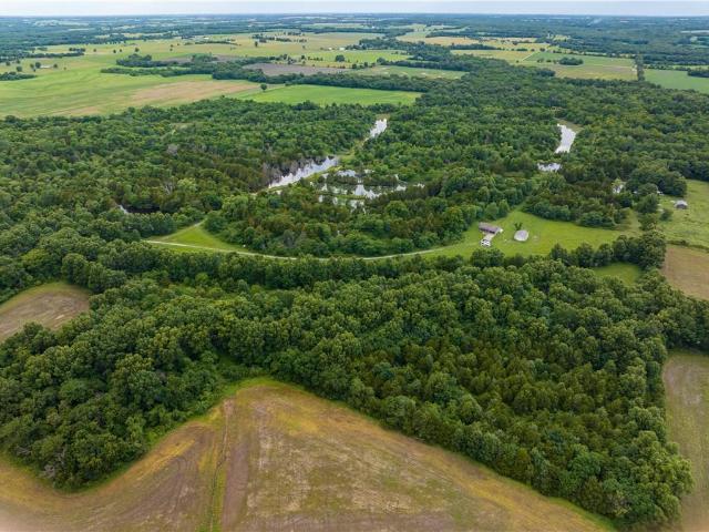 House for sale in Calhoun, Missouri