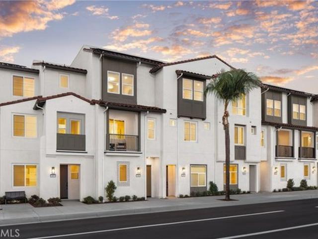 Townhouse for sale in Brea, California