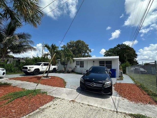 House for sale in Dania, Florida