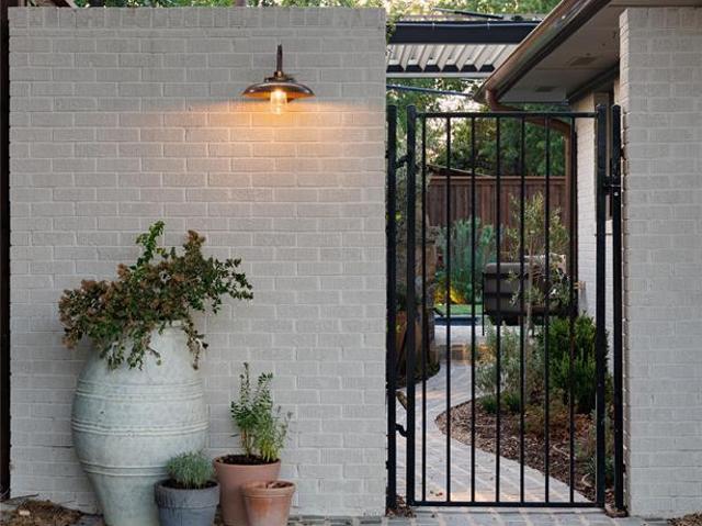 House for sale in Rawlins, Dallas
