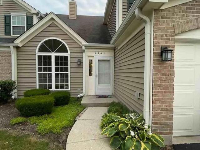 Townhouse for sale in Gurnee, Illinois