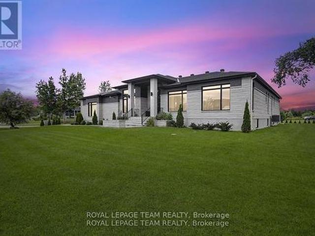 House for sale in Sunset Lakes, Ottawa