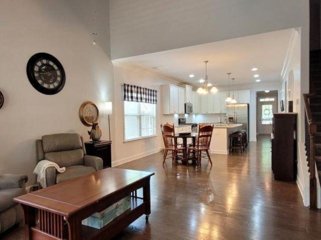House for sale in Flowery Branch, Georgia