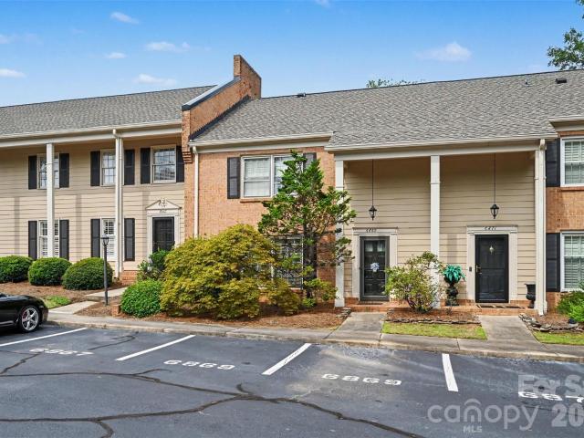 Townhouse for sale in Mecklenburg, North Carolina