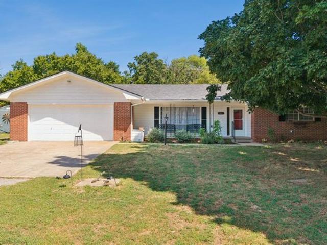 House for sale in Cleveland, Pawnee County