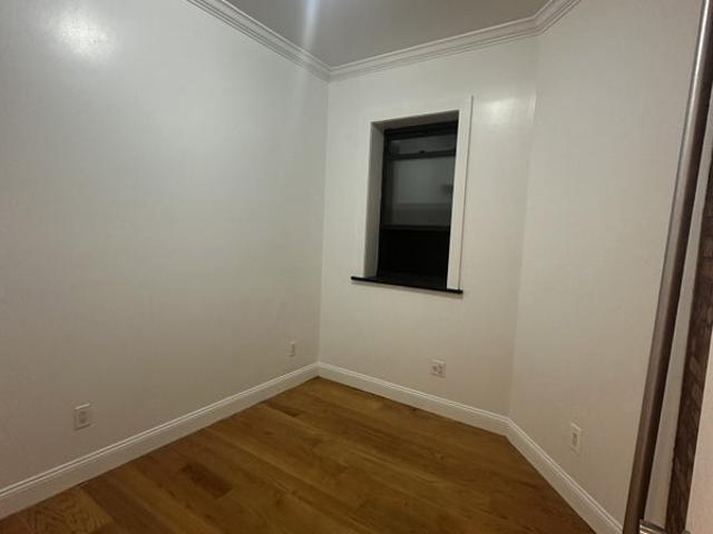Room for rent in Arverne, New York