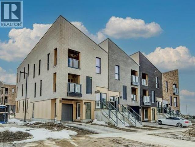 Townhouse for sale in Laurentian West, Kitchener