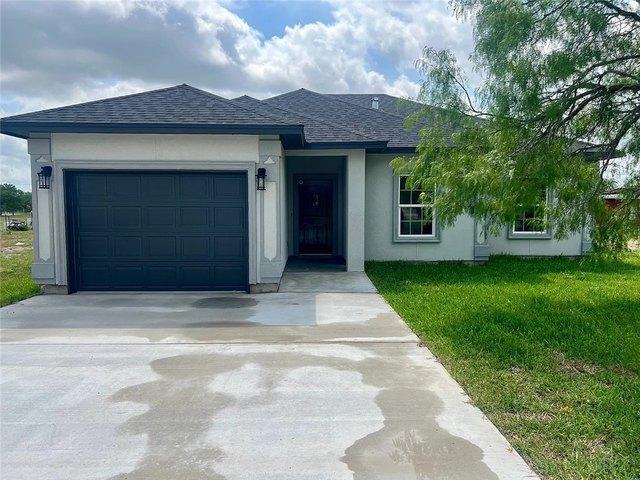 House for sale in Orange Grove, Texas