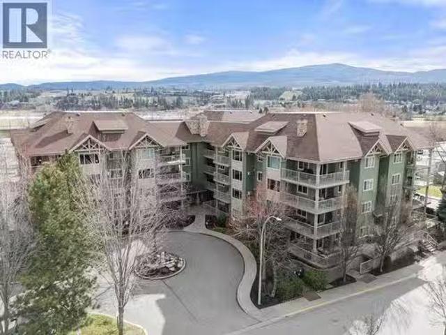 Condo for sale in Winfield, British Columbia