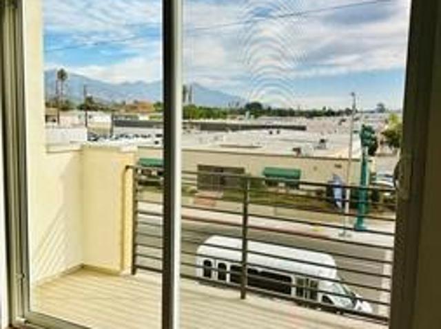 Townhouse for sale in Covina, California