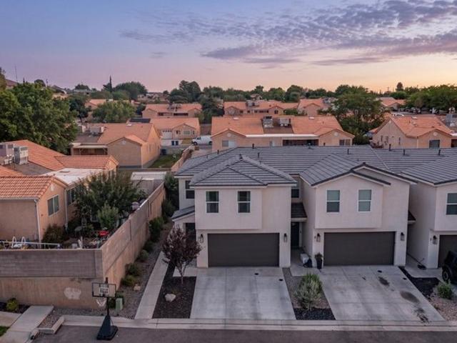 Townhouse for sale in La Verkin, Washington County