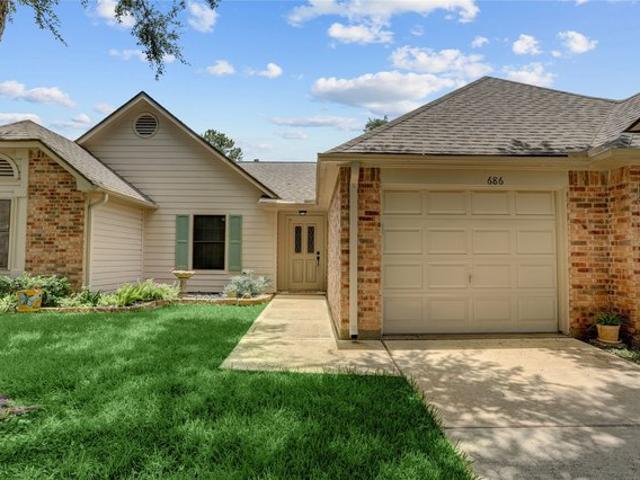 Townhouse for sale in Pearland, Texas