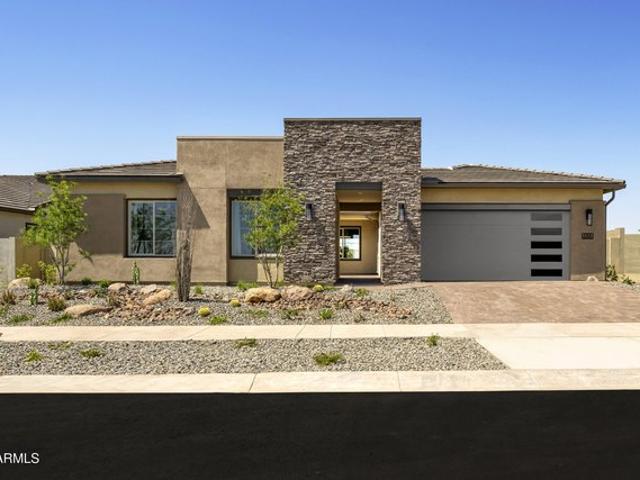 House for sale in Apache Junction, Arizona