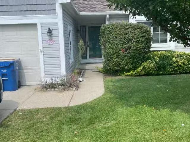 Condo for rent in Waterford