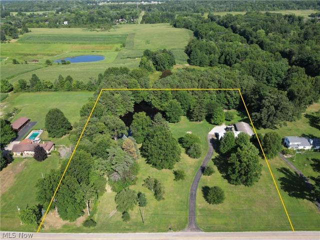 House for sale in Canfield, Ohio