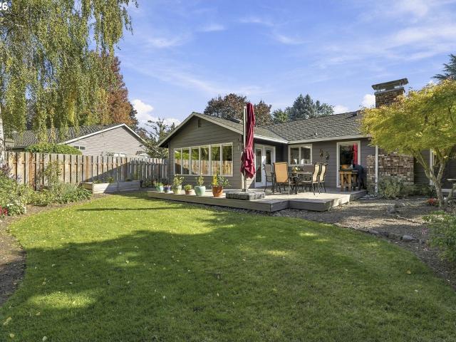 House for sale in Charbonneau, Wilsonville
