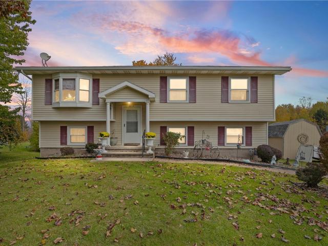 House for sale in Town of Williamson, Wayne County